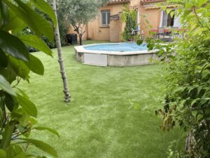 Pose d’un gazon synthétique 40 mm sur L’isles sur la Sorgue